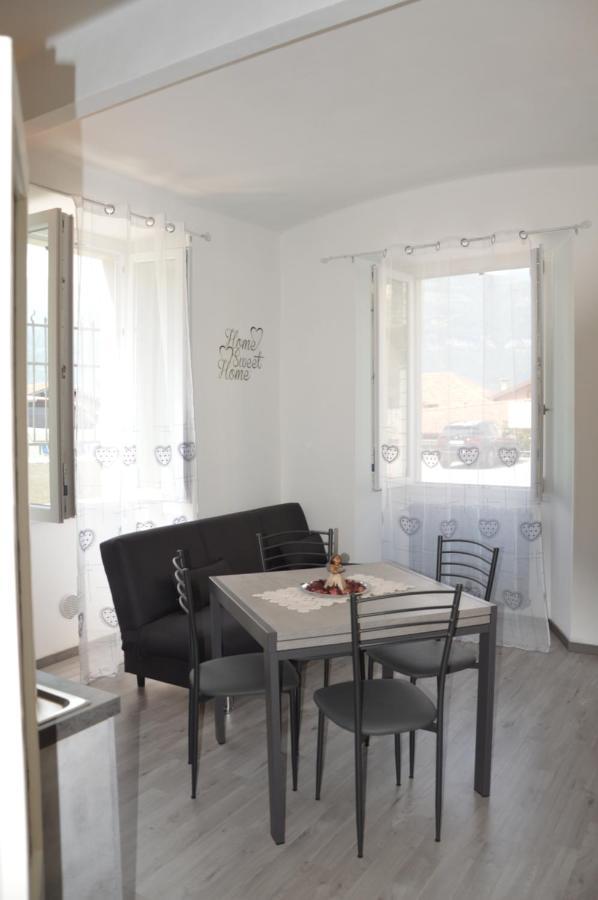 Lescen White Residence - Swimming Pool Lezzeno Ngoại thất bức ảnh